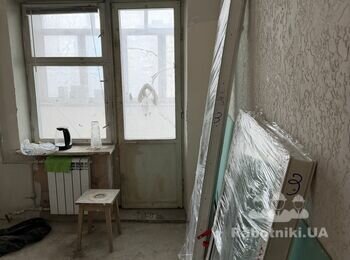 Установка двух окон и двух и балконных дверей