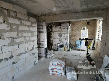 Завершити кладку стін з піноблоків