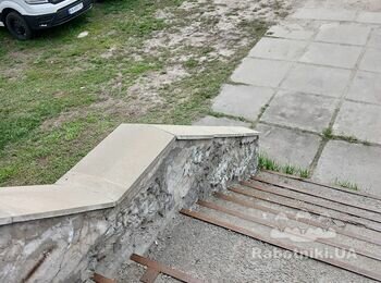 Ремонт та облицювання плиткою зовнішніх бетонних сходів