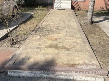 Переукладання тротуарної плитки 16м.кв.