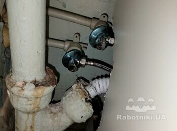 Заміна каналізаційного стояка на кухні, встановка бойлера