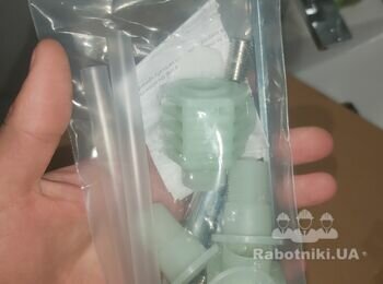 Встановлення підвісного унітазу з кнопкою