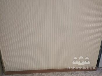 Зняти та поклеїти шпалери