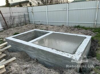 Мурування цегли. Хозблок. Княжичі. Броварський район