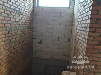 Выполнить заливку ступеней из бетона