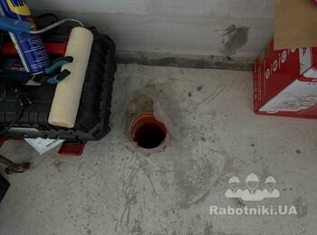 Провести водопровід та каналізацію в будинку (с. Погреби)