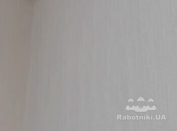 Малярні роботи: відкоси та частина стіни