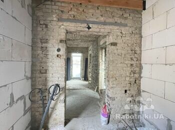 Штукатурка стін в будинку 200м2