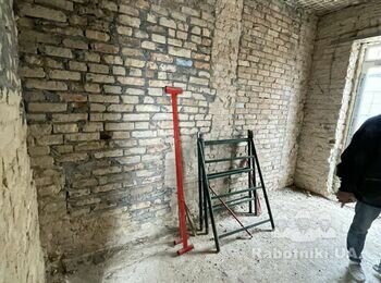 Штукатурка стін в будинку 200м2