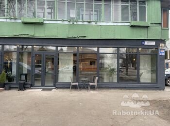Козырек из металлоконструкция над окном