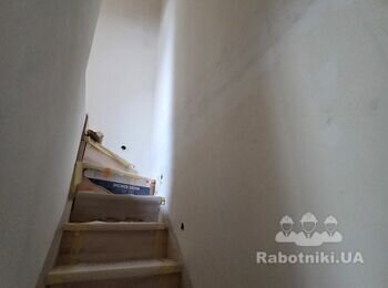 Потрібен майстер, плотник