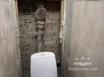 Обшити вагонкою 2 квадрати в туалеті