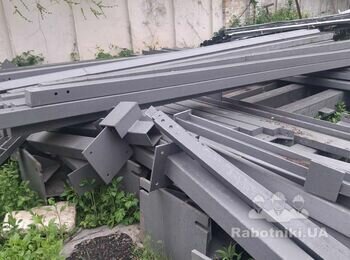 Фарбування металоконструкції.