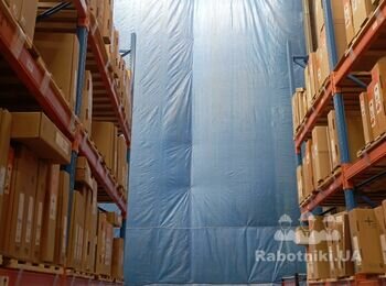 Мондаж стены/перегородки в складе из сетки рабицы