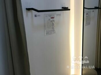 Демонтаж і розбирання стійок, вивіз одягу