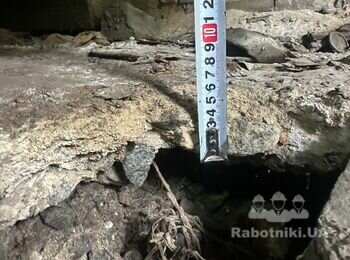 Демонтаж стяжки в гаражі