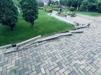 Укладка бордюра тротуарного