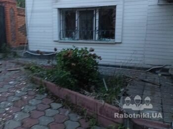 Забить окна фанерой
