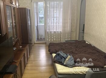 Снять и поклеить обои