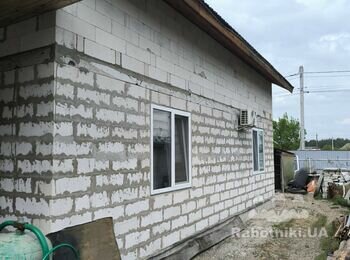 Потрібно змонтувати фасад з термопанелей.