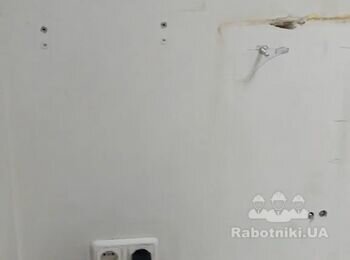 Покраска стін, заділка дир