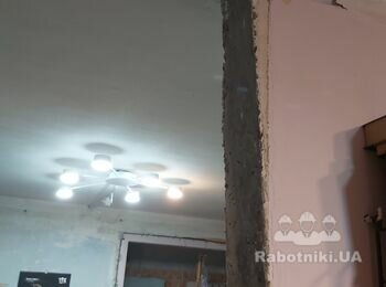 Закладний брус для розсувних дверей