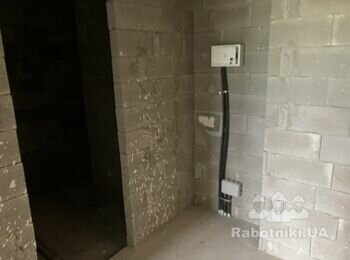 Укладка кабеля для розеток и освещения в однокомнатной квартире.