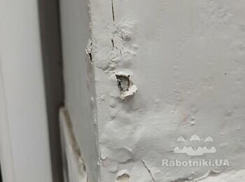 Пофарбувати стіну в квартирі з підвищеною вологістю