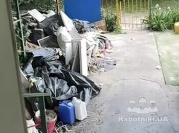 Погрузити КамАЗ будівельного сміття та перенести плити дсп з решітками