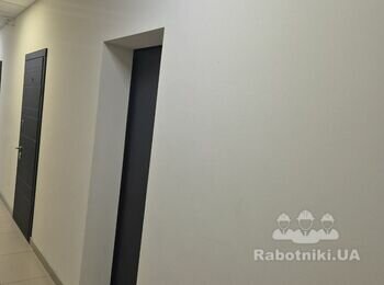 Алмазная резка отверстия для вытяжки в бетоне