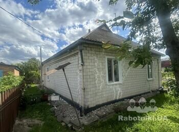 Перекрити будинок профлистом на стару обришітку. Відмостка кругом хати