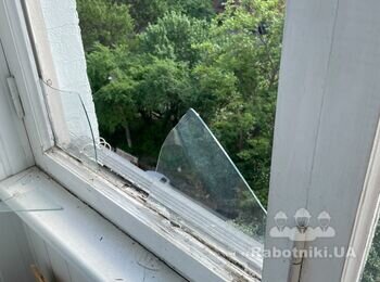 Ремонт деревянных окон балкона-лоджии (замена стекла 2шт)