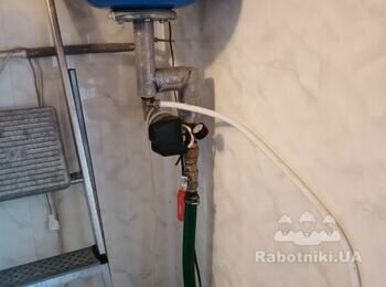 Система водопостачання - відірвалося реле тиску