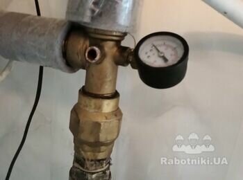 Система водопостачання - відірвалося реле тиску