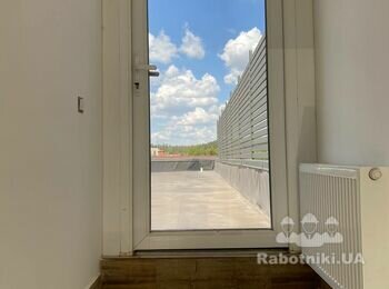 Майстер з ремонту пластикових дверей