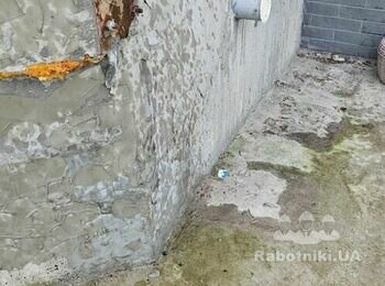 Штукатурка і фінішне покриття цоколя тераси