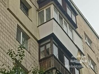 Ремонт внешней обшивки утеплённого балкона
