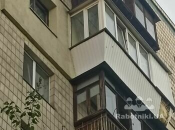 Ремонт внешней обшивки утеплённого балкона