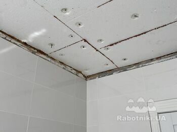 Монтаж вытяжной вентиляции и натяжного потолка в ванной (частный дом)