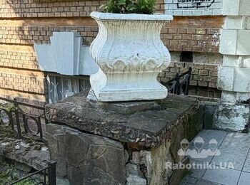 Зовнішні роботи: відновлення цегляного декоративного забору