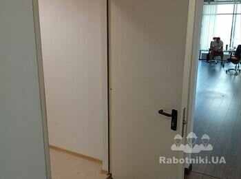 Реалізація дизайн-проєкту офісу в бізнес-центрі, м. Київ