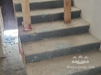 Укладка плитки на сходи, підлогу, стіну