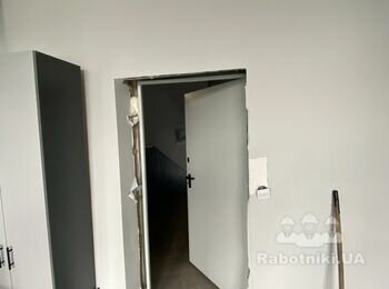 Встановлення дверей з відкосами