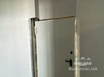 Встановлення дверей з відкосами