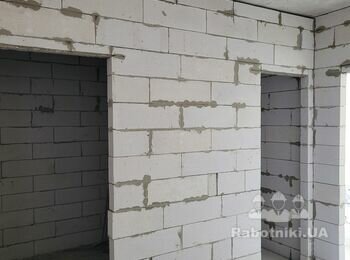 Штукатурка стін по пенобетону