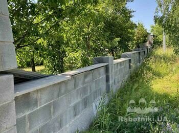 Поставить забор из блоков и профнастила