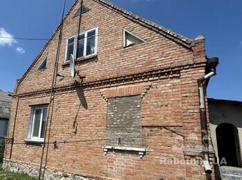 Потрібно перекрити будинок з прибудовою металочерепицею