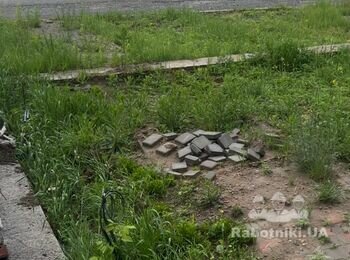 Звести паркан з чегли Кая