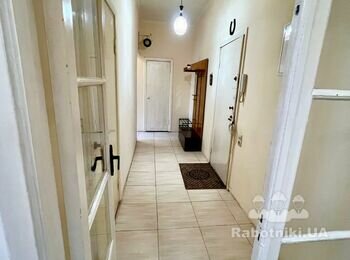 Косметичний ремонт 2-к квартири з переплануванням санвузла