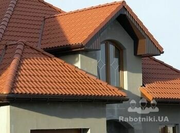 Укладання керамічної черепиці на дах площею 200 кв.м. в м. Рівне